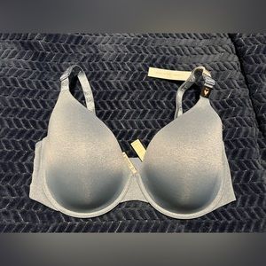 Victoria’s Secret Tshirt Lightly Lined Demi Bra Womens 38DD light blue